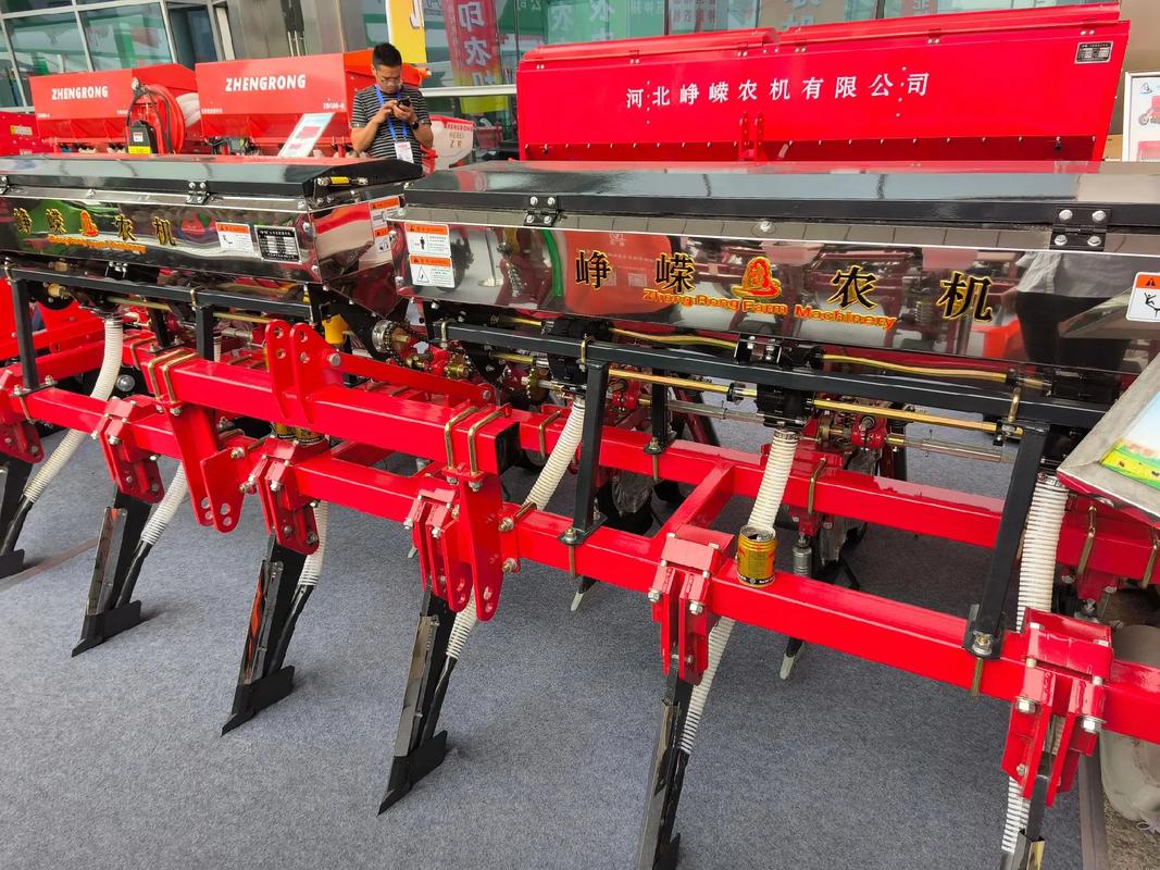 現代農業機械的推廣與發展——以滑縣潤豐農機銷售和武漢國際農機博覽會為例